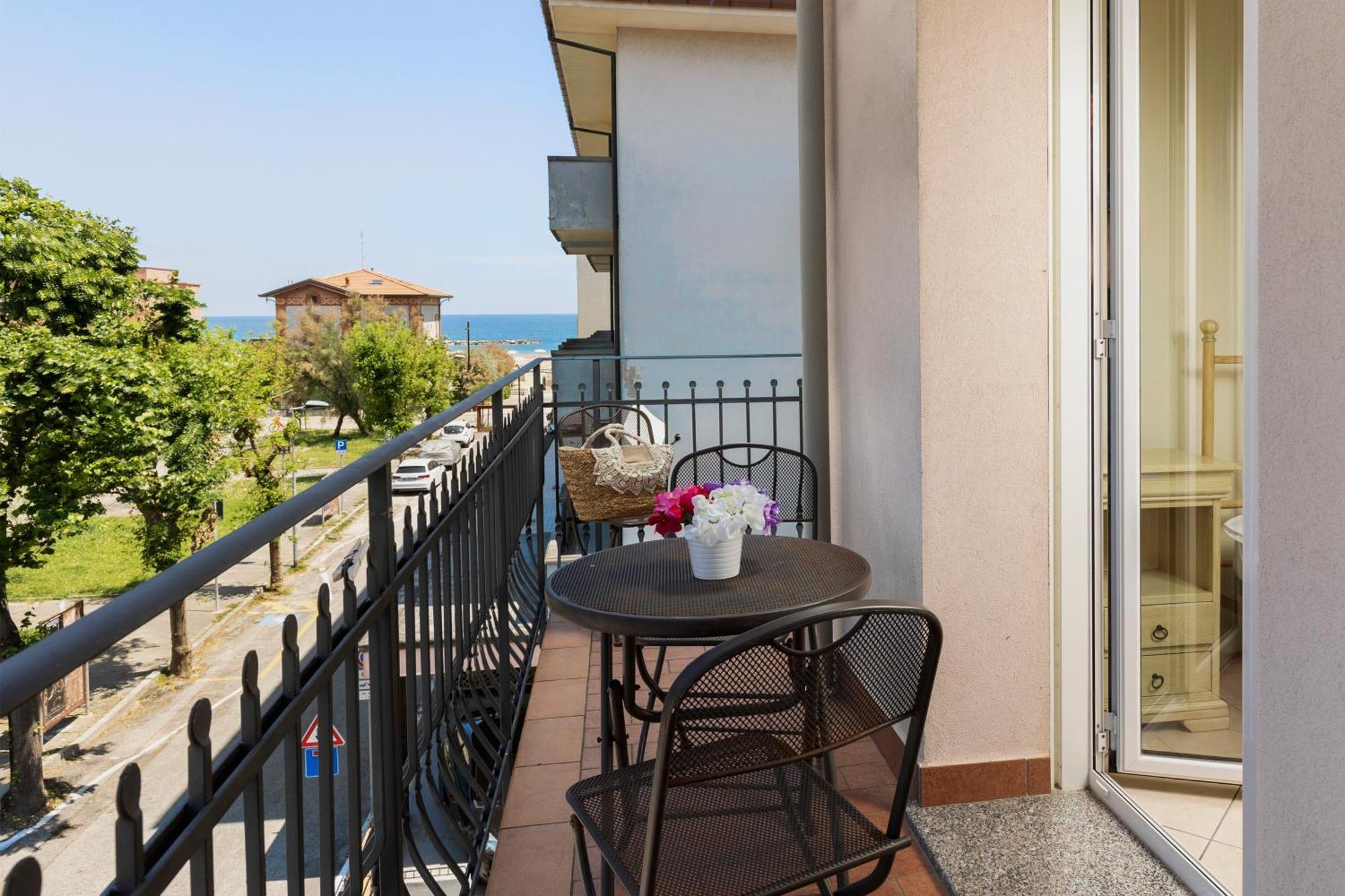 Residence Tre Trilo&Suites Rimini Exteriér fotografie