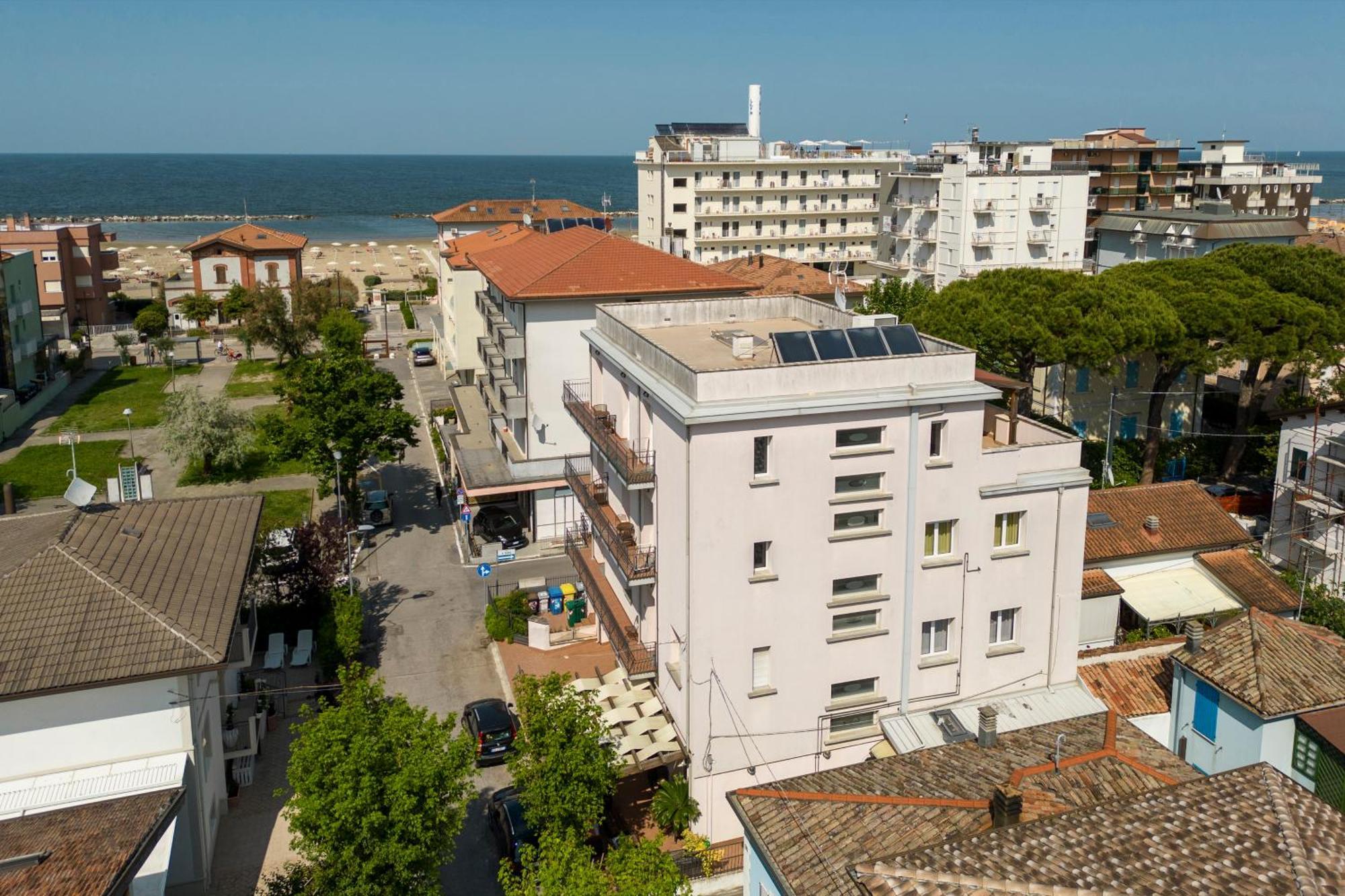 Residence Tre Trilo&Suites Rimini Exteriér fotografie
